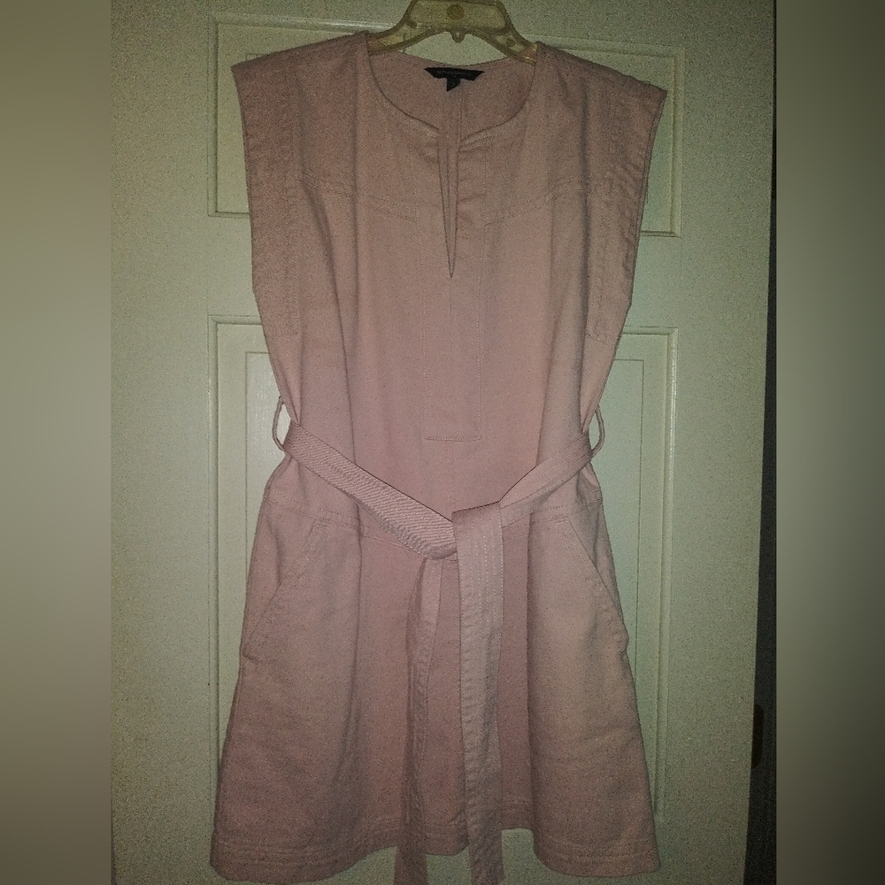 Banana Republic pink denim belted dress with pockets